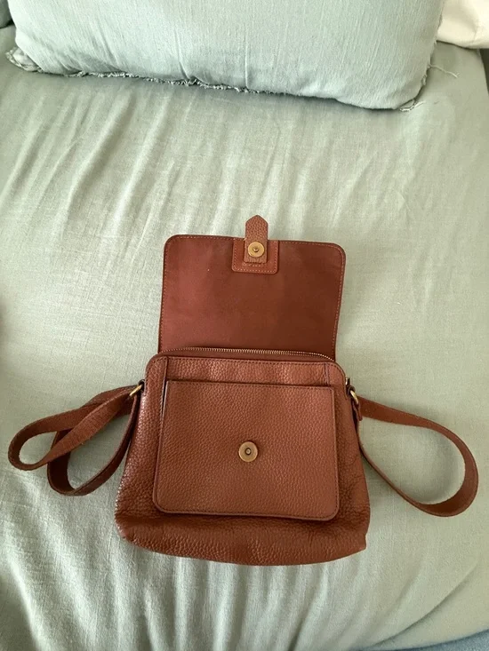 Fossil Kinley Small Leather Crossbody Bag with Key Charm - Picture 6 of 10